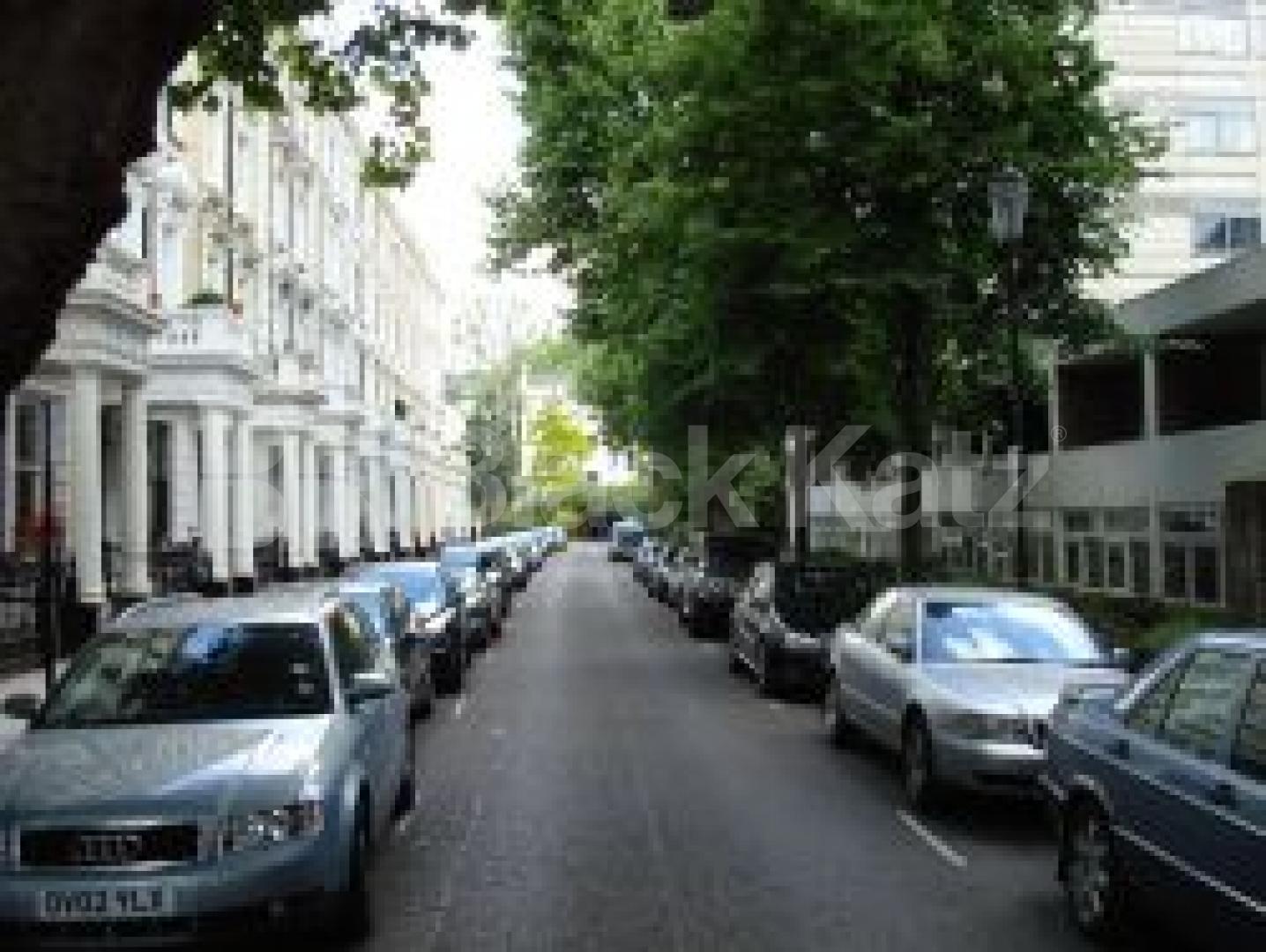 			New Instruciton, 2 Bedroom, 1 bath, 1 reception Flat			 Linden Gardens, NOTTINGHILL